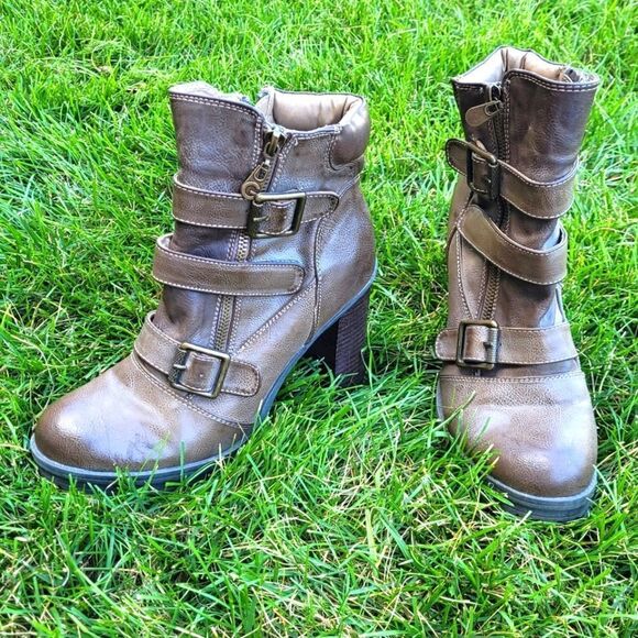 G by Guess Heeled Buckle/Strap Ankle Boots 8 - Picture 1 of 12